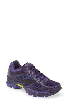 Saucony ProGrid Omni 9 Running Shoe in Purple