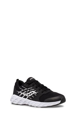 Saucony Wind 2.0 Water Repellent Sneaker in Black/White
