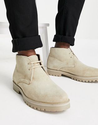 Schuh chunky desert boots in beige-Neutral