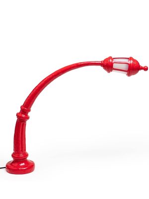 Seletti 'Sidonia' curved lamp - Red