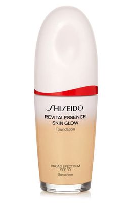 Shiseido Revitalessence Skin Glow Foundation SPF 30 in 160 Shell