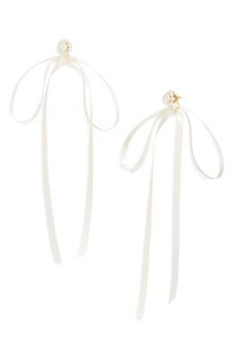 Simone Rocha Imitation Pearl Ribbon Stud Earrings in Pearl/Ivory