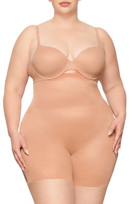 SKIMS Barely There Shapewear Mid Thigh Shorts in Clay