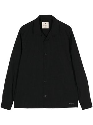 Snow Peak logo-embroidered cutaway-collar shirt - Black