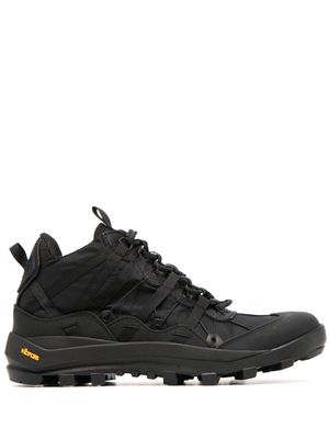 Snow Peak Mountain Trek shoes - Black