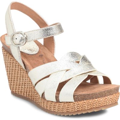 Söfft Carlana Wedge Sandal in Platino 