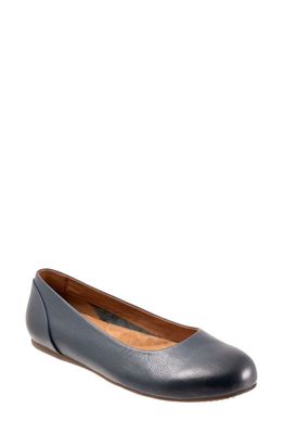 SoftWalk® Sonoma Flat in Navy Tumbled