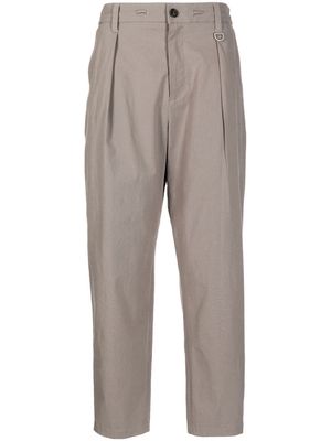 SONGZIO pleat-detail chino trousers - Brown