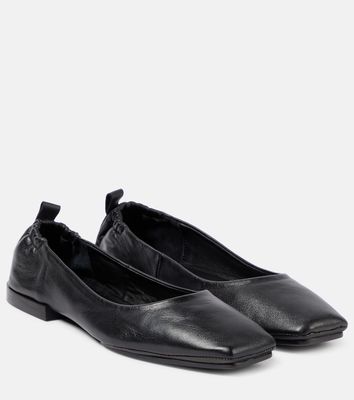 Souliers Martinez Montjuic leather ballet flats