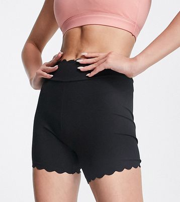 South Beach polyester scallop edge legging shorts in black
