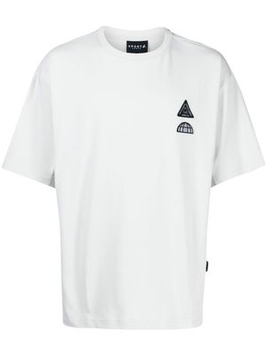 SPORT b. by agnès b. embroidered logo-patch T-shirt - Neutrals