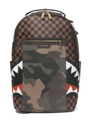 sprayground kid check-pattern camouflage-print backpack - Brown