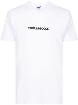 STADIUM GOODS® horizontal logo "white" T-shirt