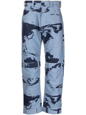 Stain Shade abstract-print straight trousers - Blue