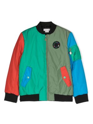 Stella McCartney Kids colour-block logo-patch bomber jacket - Green