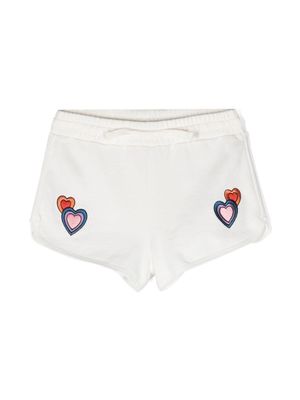 Stella McCartney Kids heart-patches cotton mini shorts - White