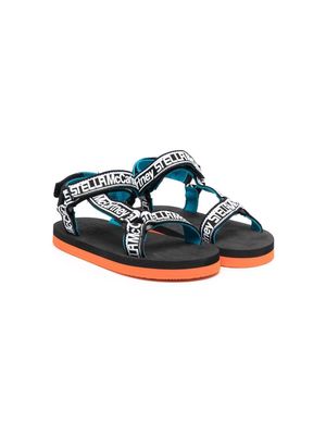 Stella McCartney Kids logo-print touch strap sandals - Black