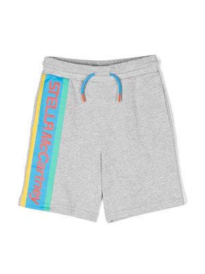 Stella McCartney Kids logo-print track shorts - Grey