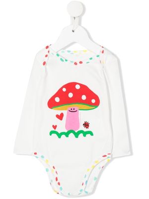 Stella McCartney Kids mushroom-print long-sleeve romper - White