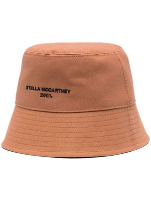 Stella McCartney logo-embroidered bucket hat - COGNAC BLACK