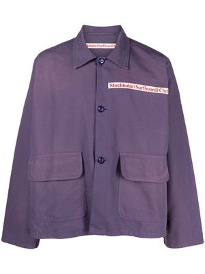 Stockholm Surfboard Club logo-patch cotton shirt jacket - Purple