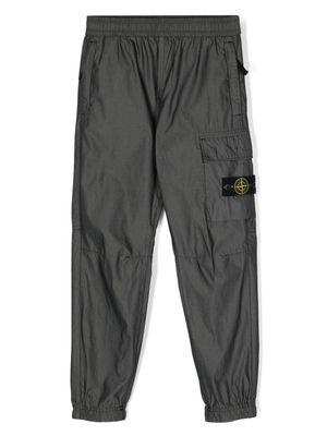 Stone Island Junior Compass-appliqué cargo pants - Black