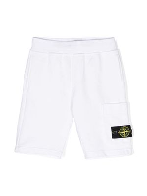 Stone Island Junior Compass-appliqué cotton shorts - White