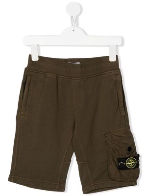 Stone Island Junior compass-patch cargo shorts - Green