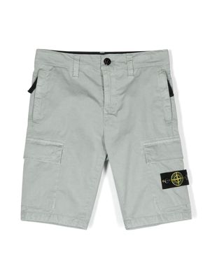 Stone Island Junior Compass-patch knee-length cargo shorts - Grey