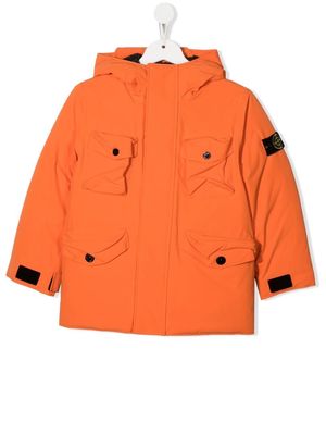 Stone Island Junior compass-patch padded jacket - Orange