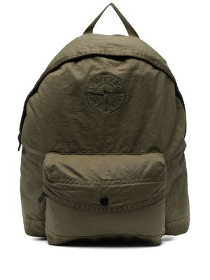 Stone Island Junior logo-embroidered backpack - Green