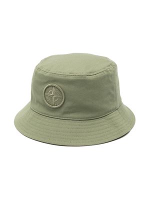 Stone Island Junior logo-patch cotton bucket hat - Green