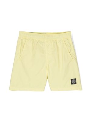 Stone Island Junior logo-patch elasticated-waist shorts - Yellow