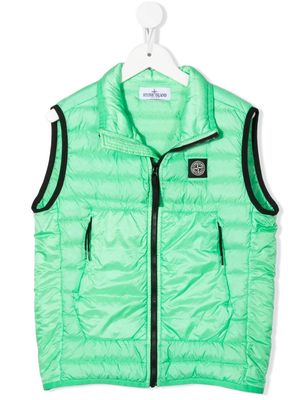 Stone Island Junior logo-patch padded gilet - Green