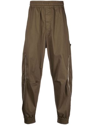 Stone Island Shadow Project Compass-patch trousers - Green