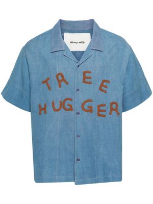 STORY mfg. Greetings appliqué shirt - Blue