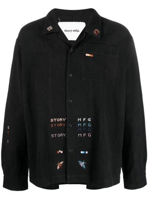 STORY mfg. logo-embroidered button-up shirt - Black
