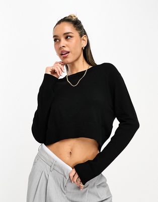 Stradivarius knitted cropped sweater in black