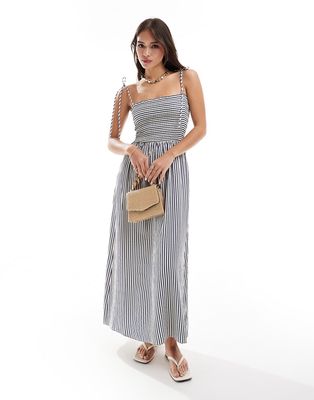 Stradivarius seersucker midi dress in stripe-Multi