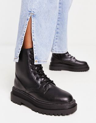 Stradivarius Wide fit lace up chunky boots in black
