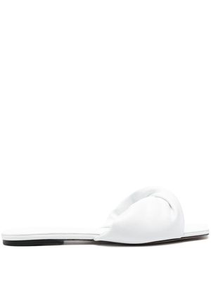 Studio Amelia quilted-strap leather slides - White