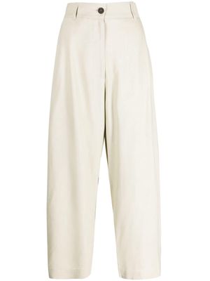 Studio Nicholson high-waist cropped trousers - Neutrals