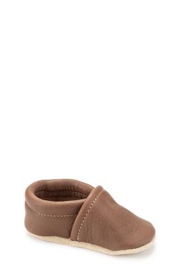 SUN AND LACE Slip-On Moccasin Shoe in Espresso