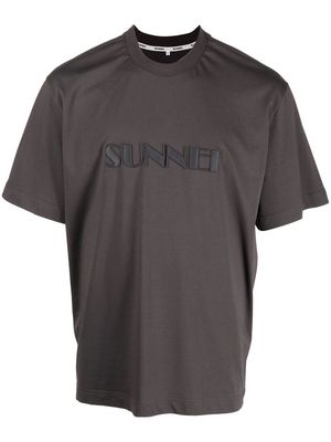 Sunnei embroidered-logo detail T-shirt - Grey