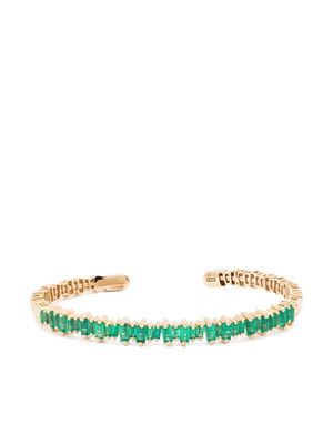 Suzanne Kalan 18kt yellow gold Bold emerald open-cuff bracelet