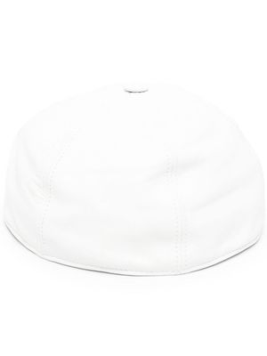 The Attico leather buckle-detail cap - White