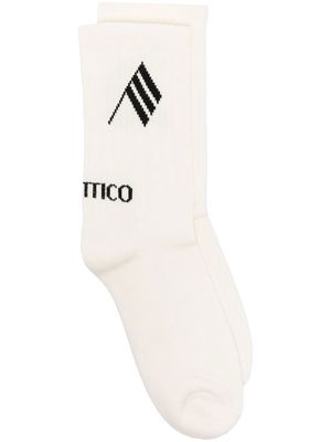 The Attico logo-intarsia ribbed socks - Neutrals