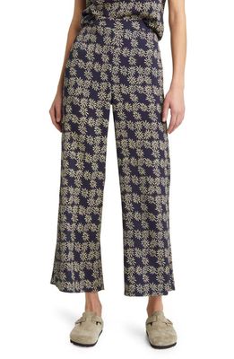 THE GREAT. The Dance Floral Wide Leg Crop Pants in Navy Scattered Daisy