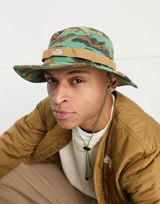 The North Face Class V Brimmer bucket hat in camo-Green