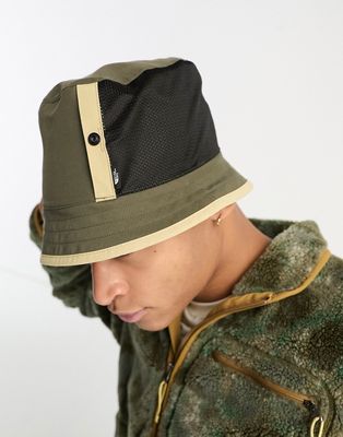 The North Face Class V Reversible bucket hat in khaki and stone-Green